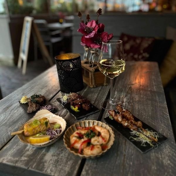 Tapas bij kaarslicht — bekijk op Instagram